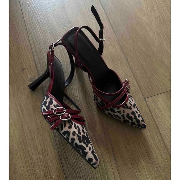 Shoes - Kitten heels